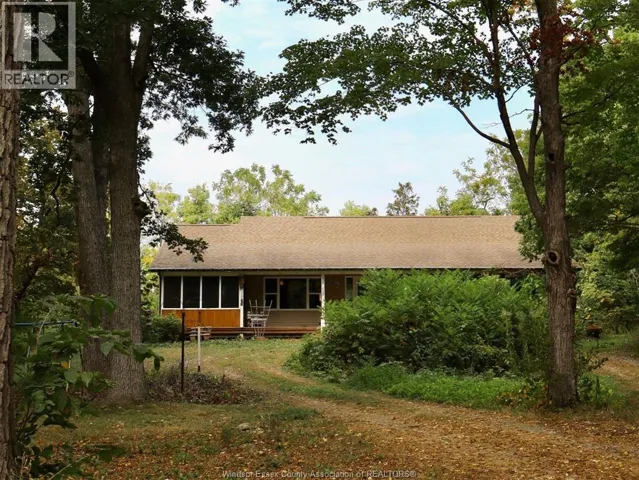 761 East West ROAD, Pelee Island, Ontario N0R1M0