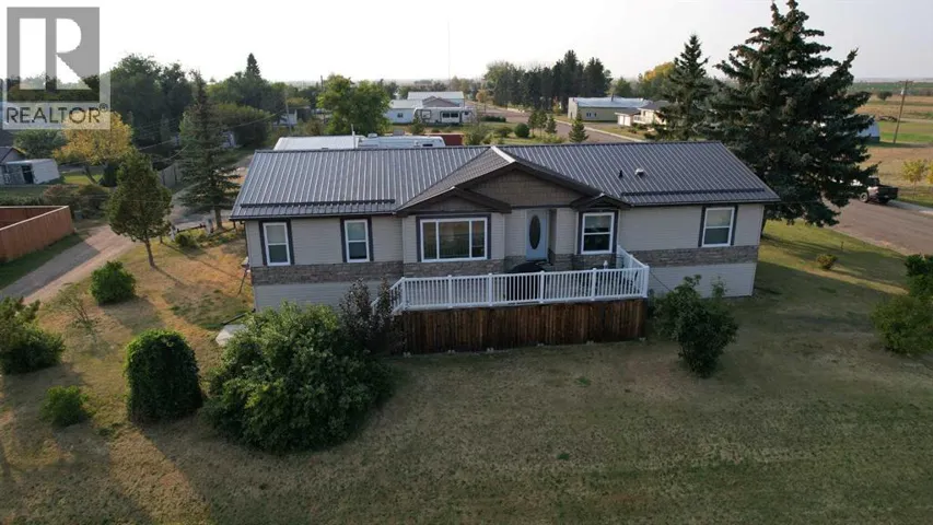 219 1 Avenue E, Youngstown, Alberta T0J3P0