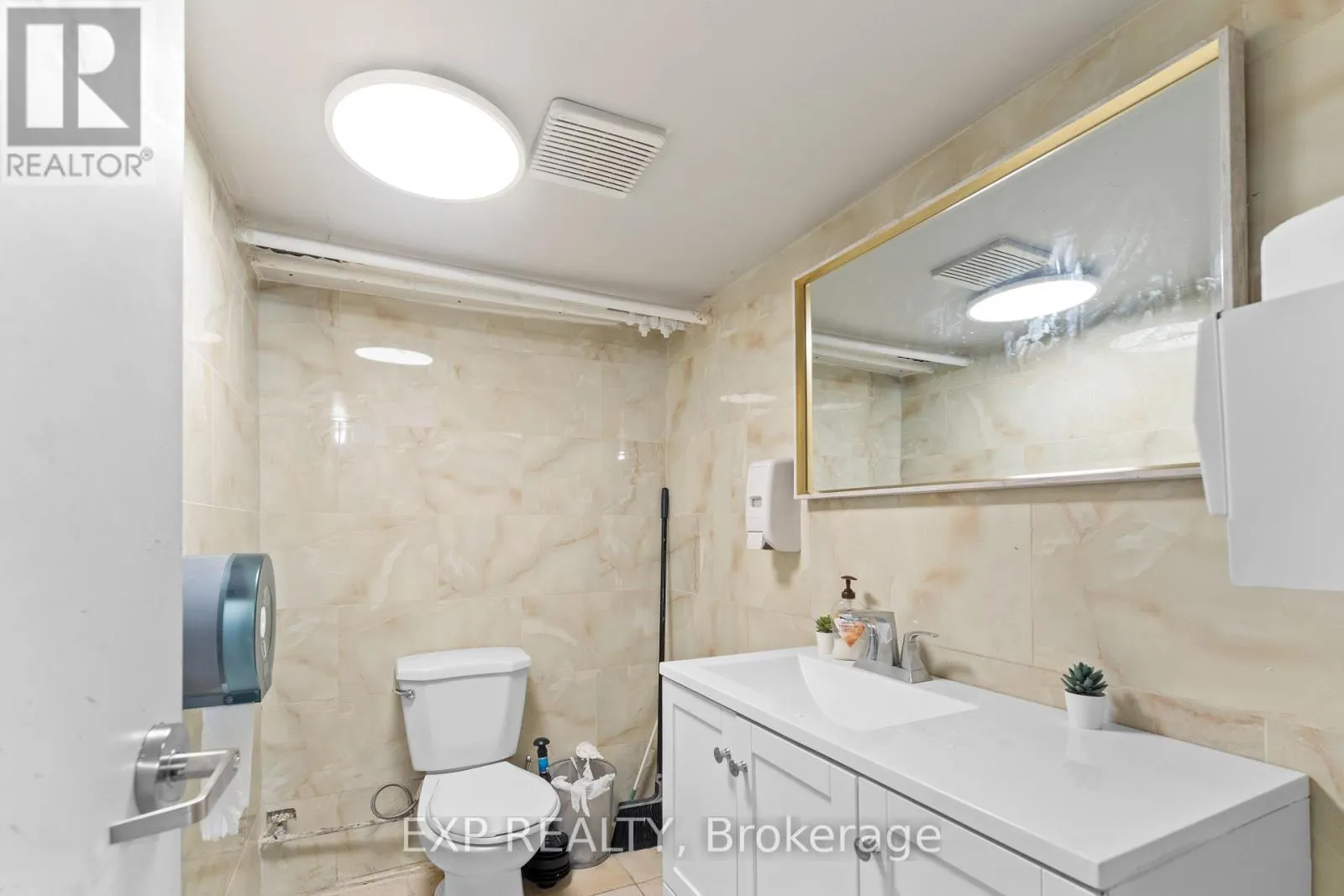 Commercial Sale For Sale
