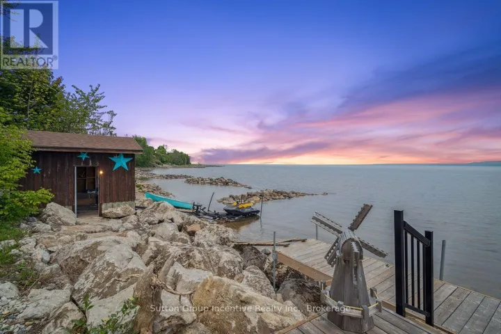 339520 PRESQU'ILE ROAD, Georgian Bluffs, Ontario N0H2T0