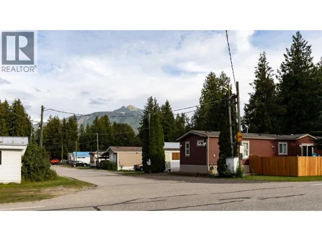 978 Lundell Road, Revelstoke, British Columbia V0E2S0