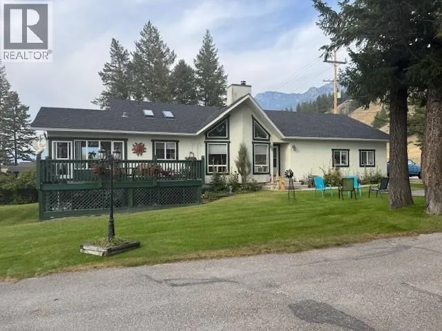 7369 Prospector Avenue Unit# 109, Radium Hot Springs, British Columbia V0A1M0