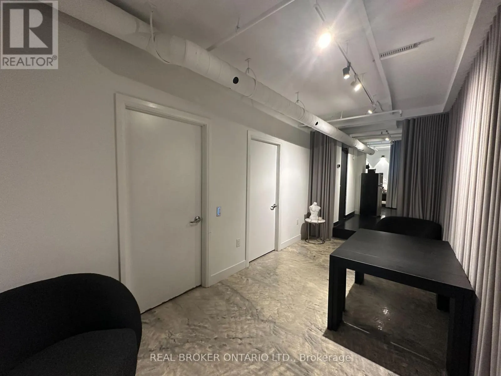 Commercial Sale For Sale