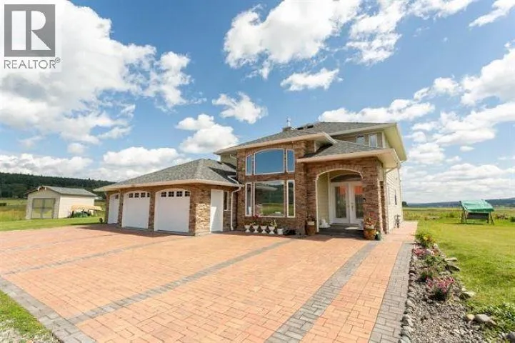 6013 HORSE LAKE ROAD, 100 Mile House, British Columbia V0K2E3