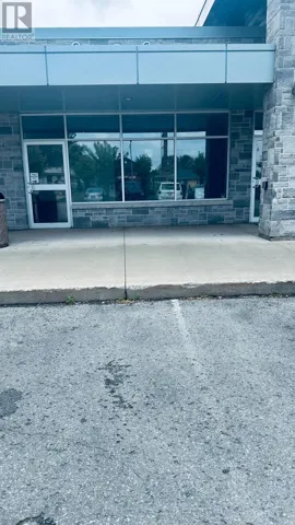 3 - 8040 LUNDY'S LANE, Niagara Falls (West Wood), Ontario L2H1H1