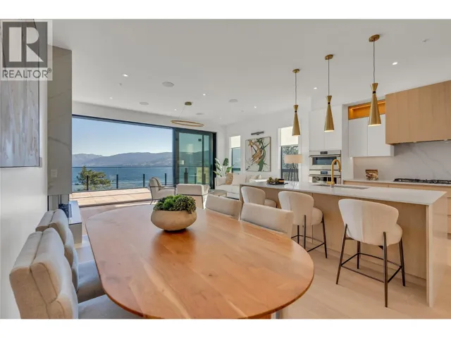 602 Lakeshore Drive Unit# 401, Penticton, British Columbia V2A1B9