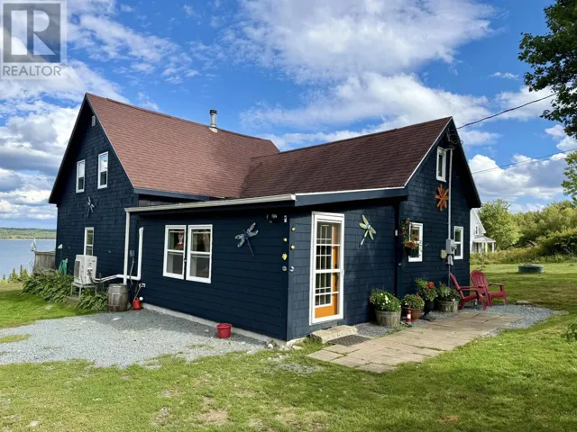 5100 Sandy Point Roads, Jordan Ferry, Nova Scotia B0T1W0