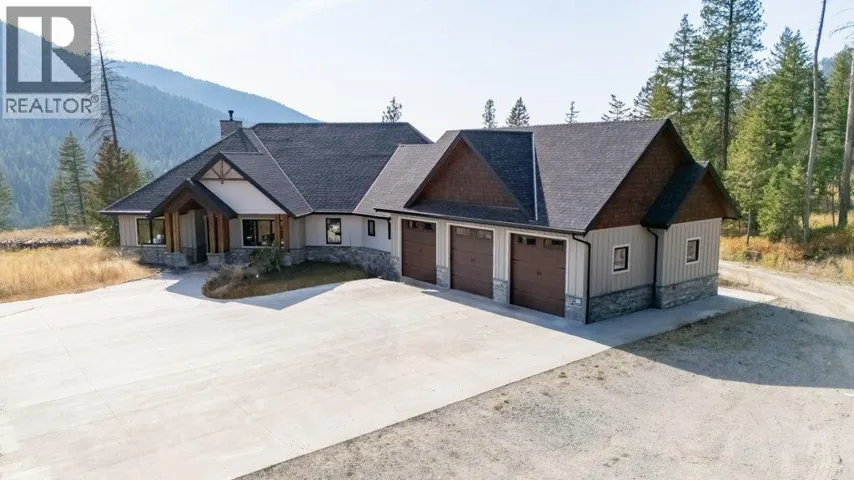 7839 Falcon Ridge Crescent, Kelowna, British Columbia V1P1J2