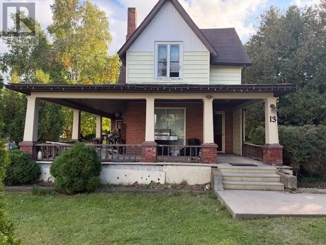 13 Campbell Street W, Little Current, Ontario P0P1K0