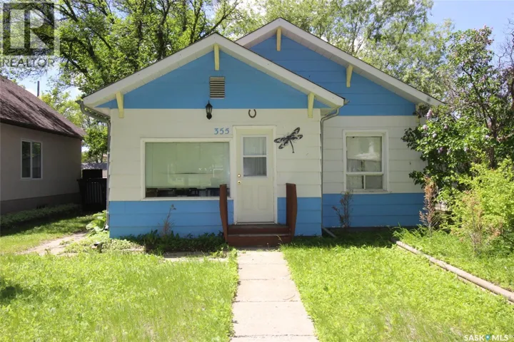 355 3rd STREET E, Shaunavon, Saskatchewan S0N2M0