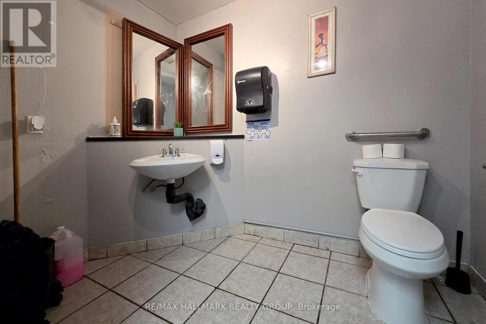 Commercial Sale For Sale