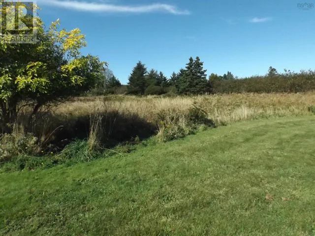 Lot 2 Elm Street, Yarmouth, Nova Scotia B5A2R3
