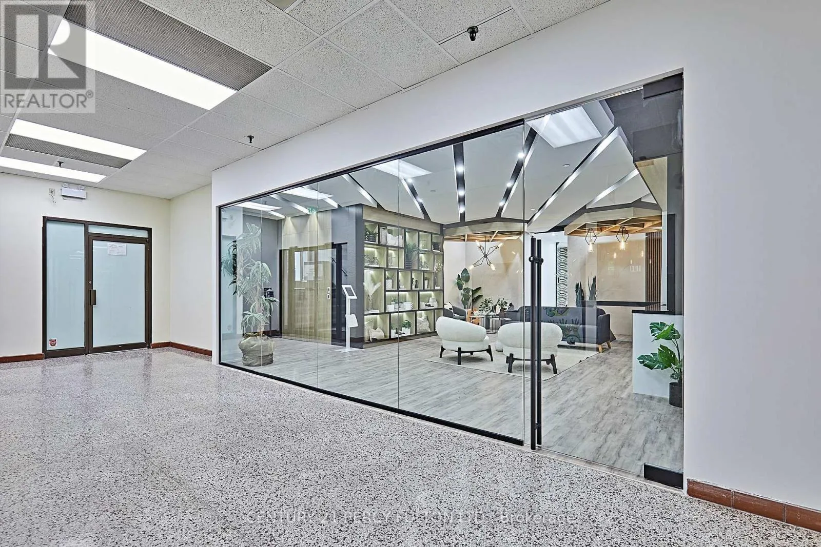 Commercial Sale For Sale