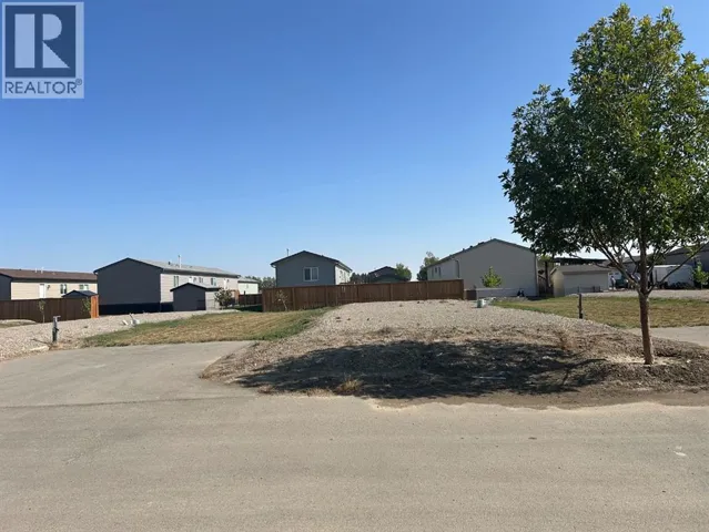 2048 Sunflower Crescent, Coaldale, Alberta T1M0G4