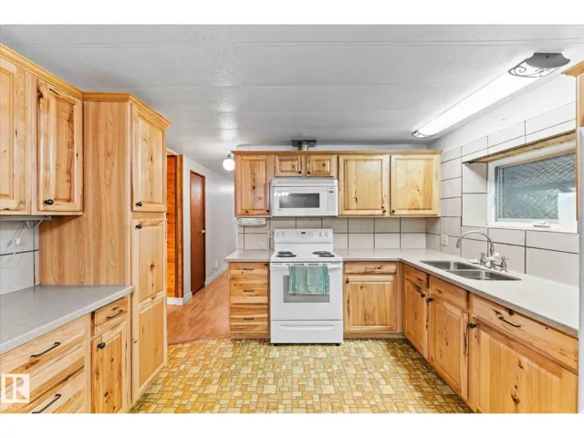 #412 & 411 53303 RGE ROAD 31, Rural Parkland County, Alberta T7Y0E3