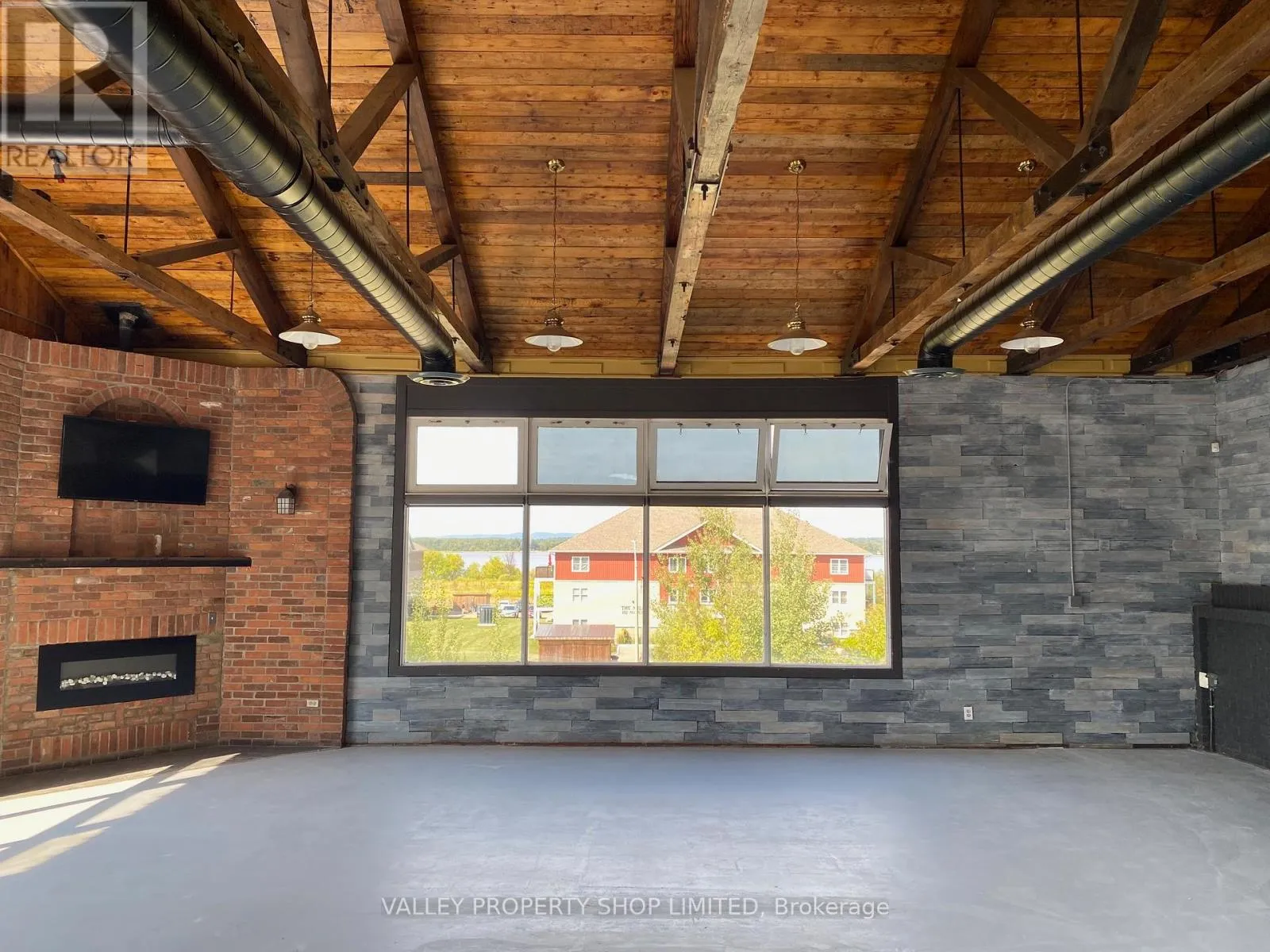 Commercial Sale For Sale