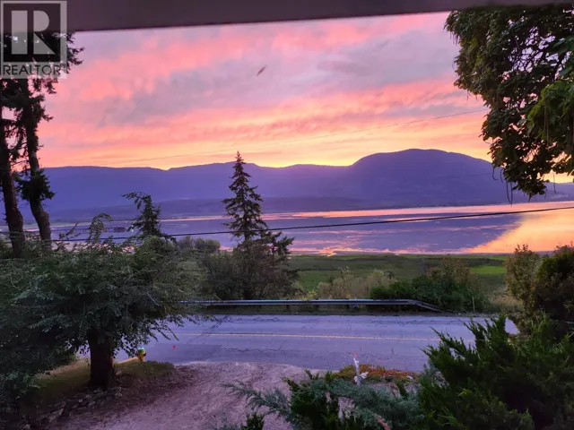 1430 Lakeshore Road NE, Salmon Arm, British Columbia V1E2V7