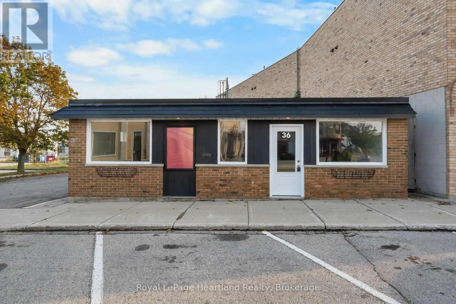 Commercial Sale For Sale