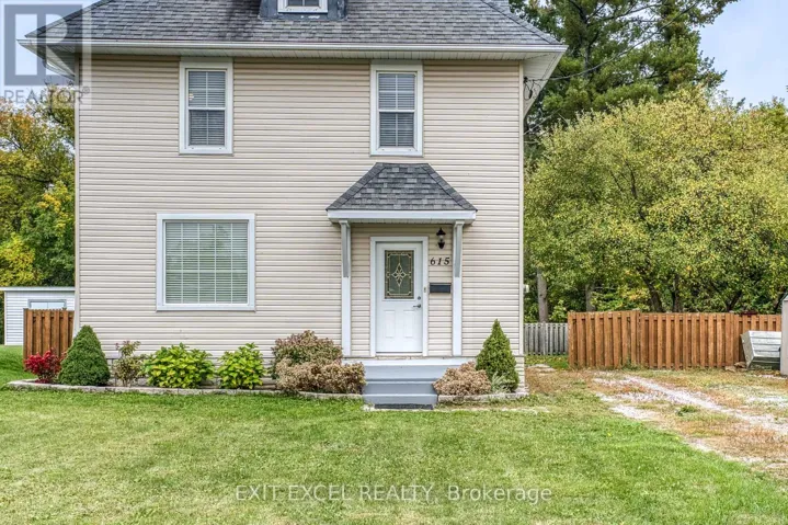 615 MOFFAT STREET, Pembroke, Ontario K8A3Y2