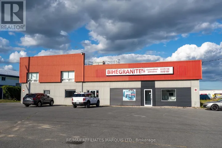 1397 ROSEMOUNT AVENUE, Cornwall, Ontario K6J3E5