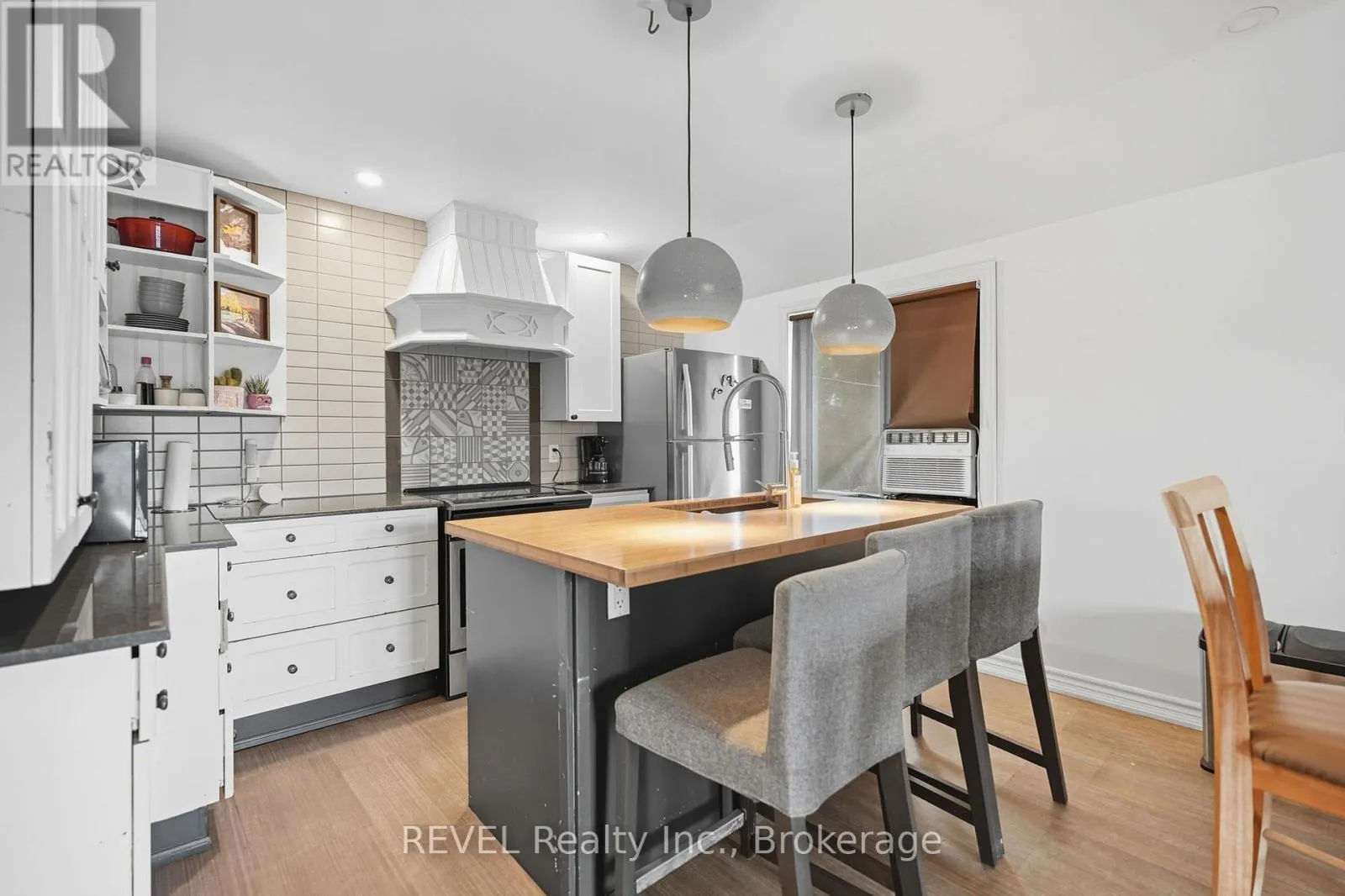 Commercial Sale For Sale