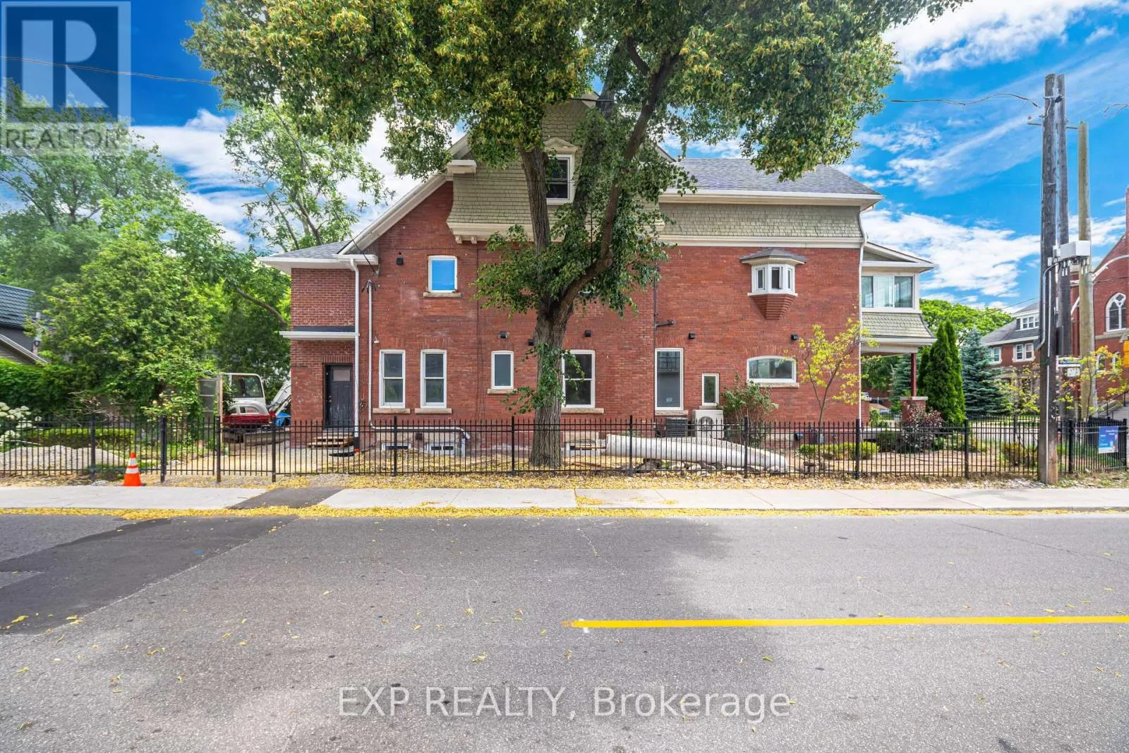 Commercial Sale For Sale