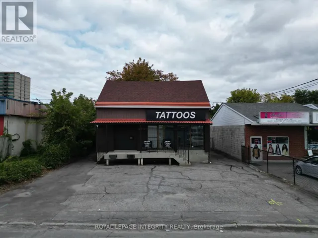 605 CENTER STREET, Ottawa, Ontario K1K2N8
