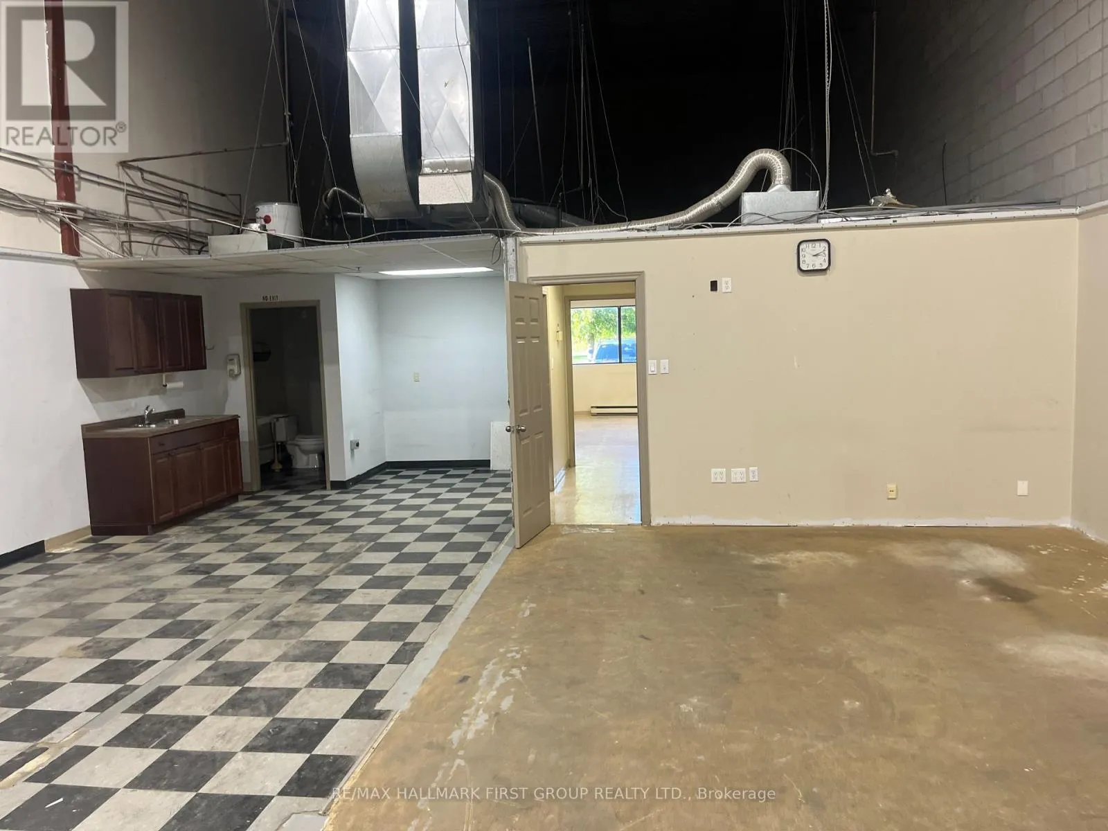 Commercial Sale For Sale