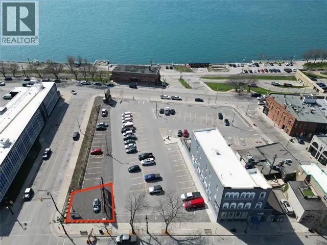 101 CHRISTINA STREET North, Sarnia, Ontario N7T5T7