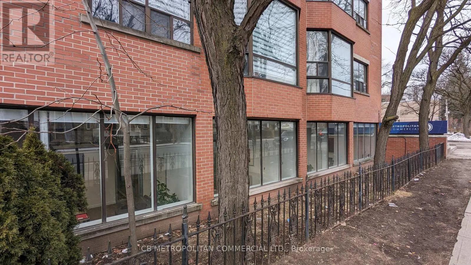 Commercial Sale For Sale