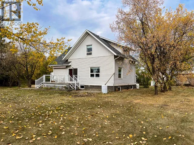 131 2nd Street NW, Falher, Alberta T0H1M0