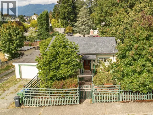 4927 Neill St, Port Alberni, British Columbia V9Y1C8