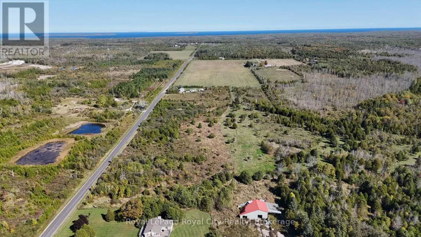 2 BELROSE ROAD, Northern Bruce Peninsula, Ontario N0H2R0