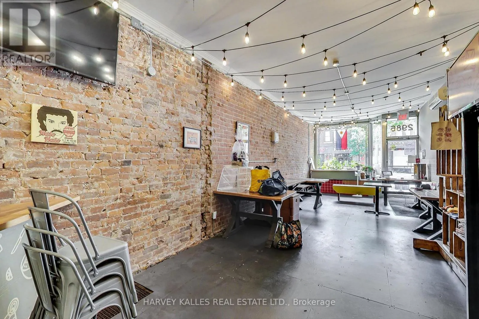 Commercial Sale For Sale