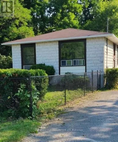 28 BOURKE STREET, Smiths Falls, Ontario K7A3M2