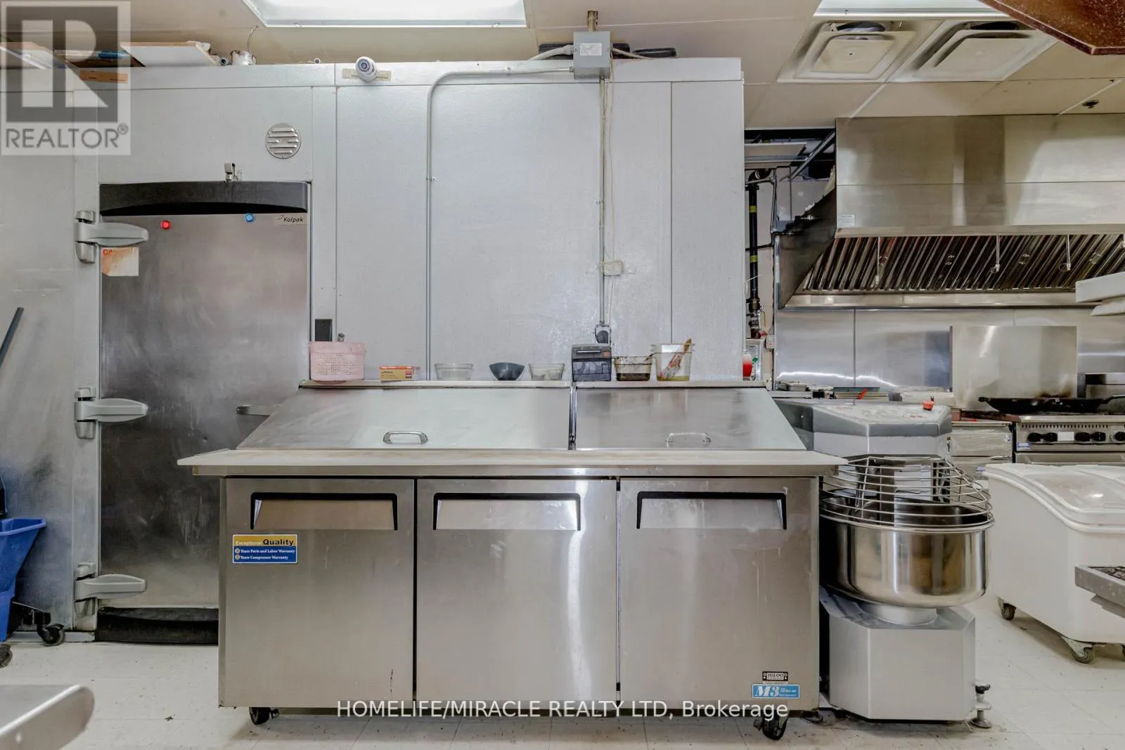 Commercial Sale For Sale