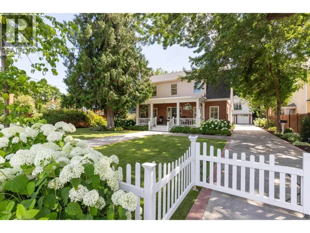 1001 Lawrence Avenue, Kelowna, British Columbia V1Y6M3