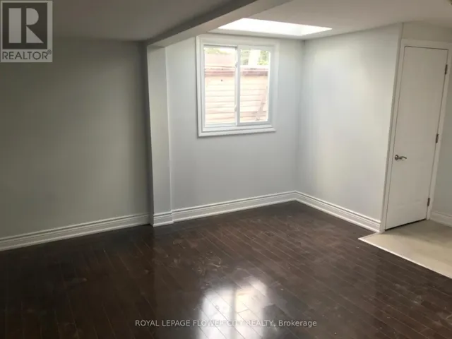 1188 WESTON ROAD, Toronto (Mount Dennis), Ontario M9M4P4