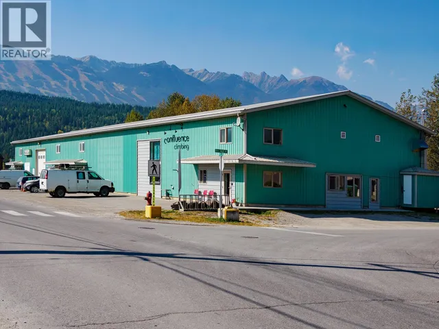 819 9th Street N, Golden, British Columbia V0A1H0