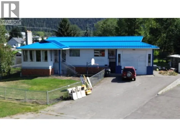629 THIRD Avenue, Chase, British Columbia V0E1M0
