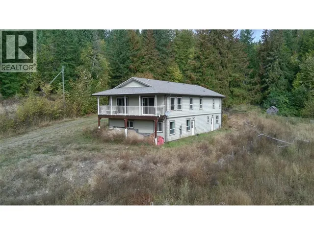 31 Violet Road, Grindrod, British Columbia V0E1Y0