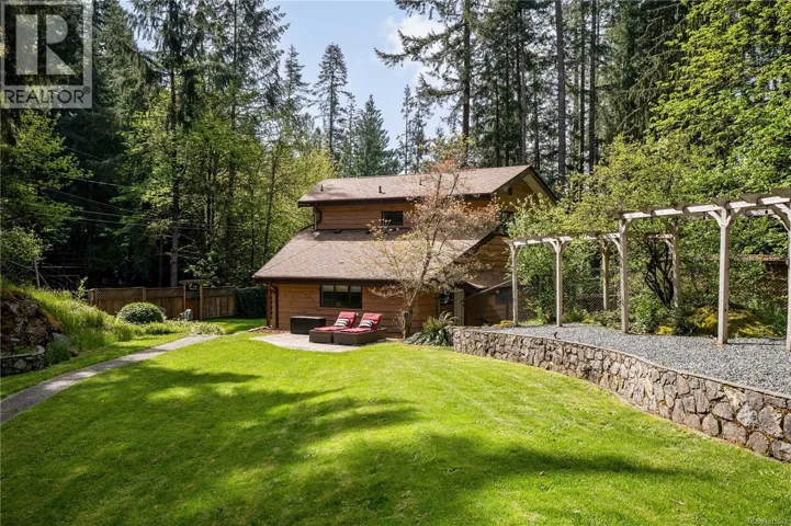 2446 Sommer Lane, Shawnigan Lake, British Columbia V0R2W1