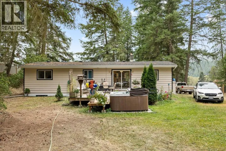 2429 Salmon River Road, Salmon Arm, British Columbia V1E4M1