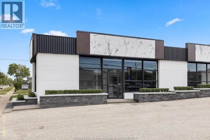 5869 TECUMSEH ROAD East, Windsor, Ontario N8T1E1