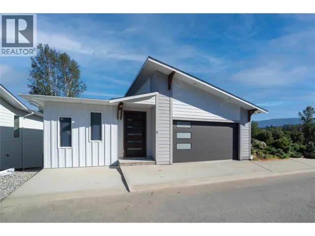 1840 10 Street SW Unit# 9, Salmon Arm, British Columbia V1E0H2