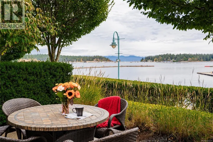 12 38 Front St, Nanaimo, British Columbia V9R0B8