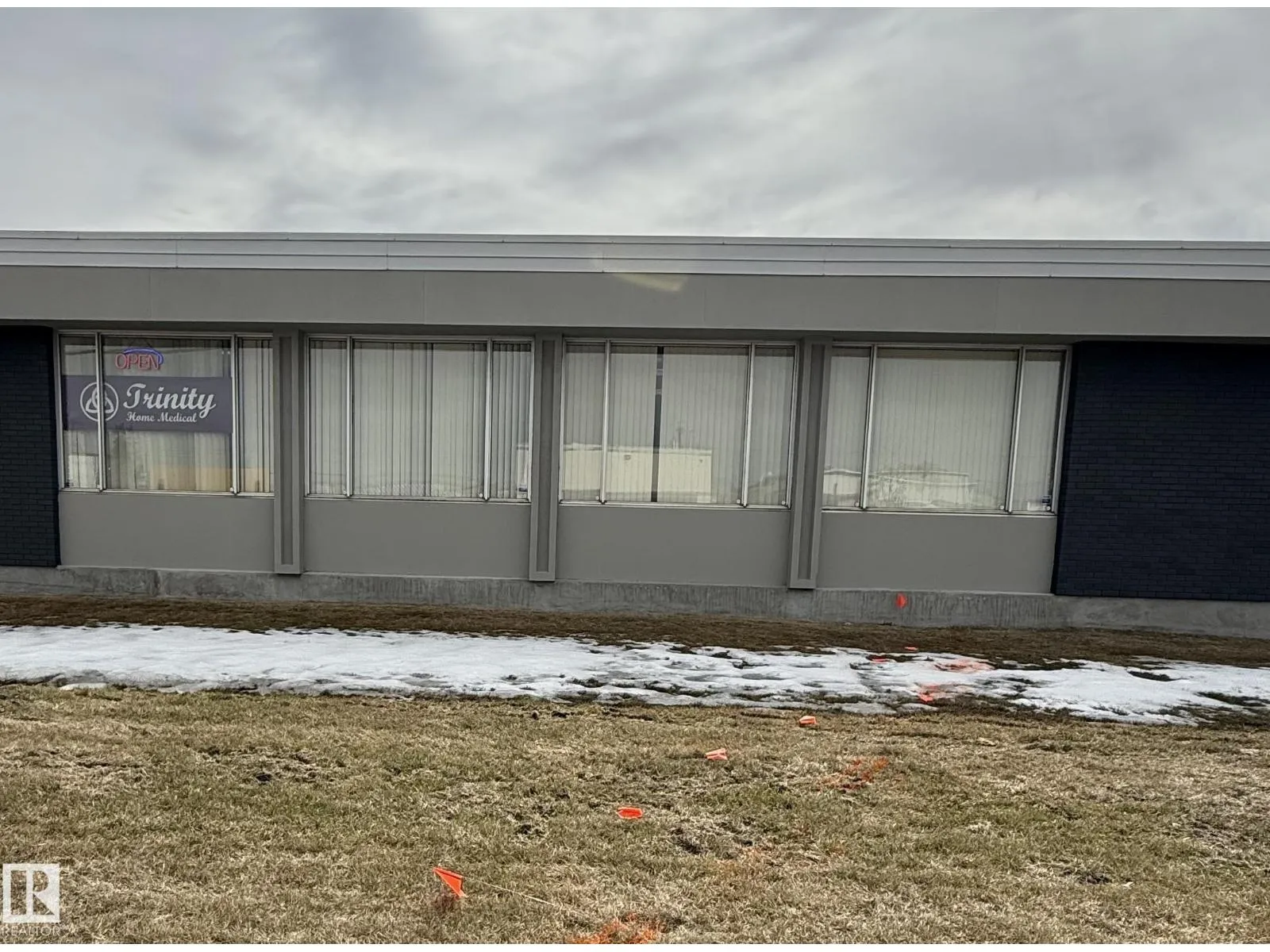 Commercial Sale For Sale