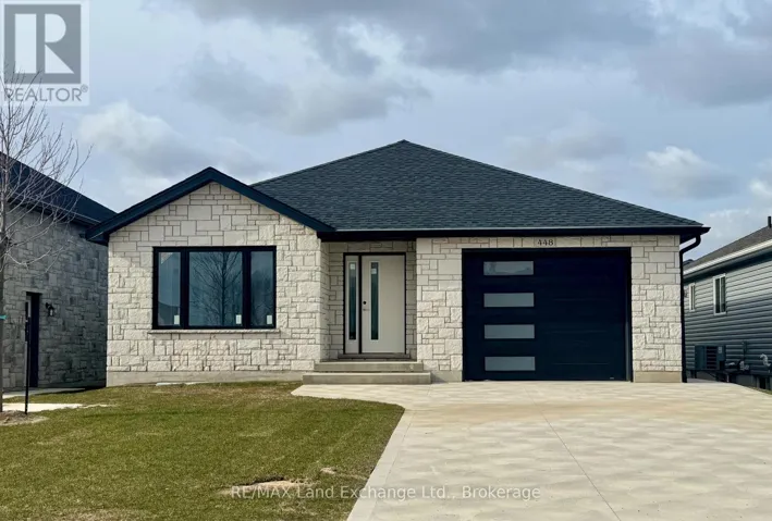 448 BURNSIDE STREET, Saugeen Shores, Ontario N0H2C3