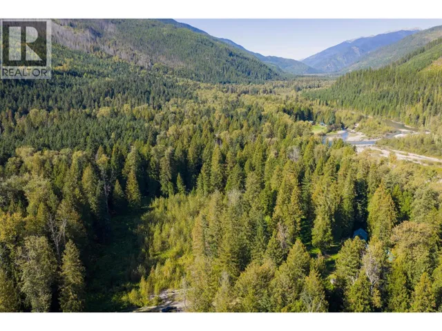 Block 5 Marquise Street, Poplar Creek, British Columbia V0G1N0