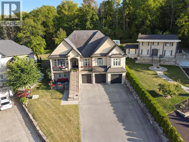 82 MARGARET Avenue, Stoney Creek, Ontario L8G3G5